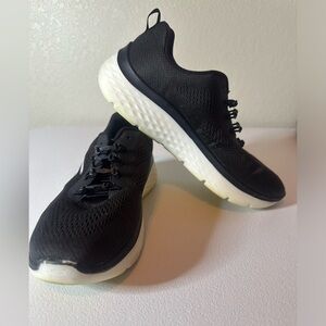 Skechers  go walk black tennis shoe size 9